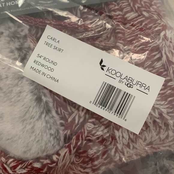 Koolaburra by UGG 54” Tree skirt Redwood, NIP - Picture 9 of 9
